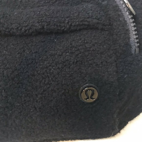 Lululemon Crossbody Belt Bag Black Wool  XBody 5L - Picture 3 of 8
